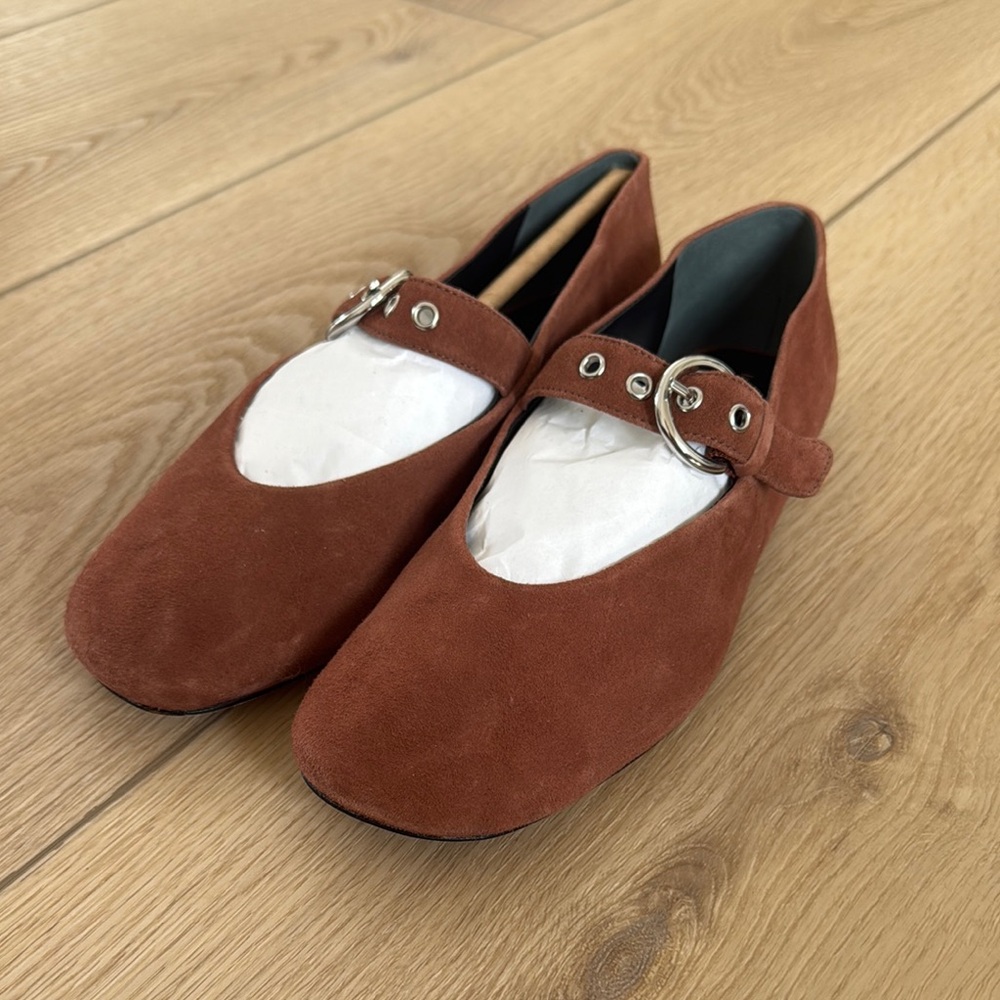 Reformation Bethany Flats